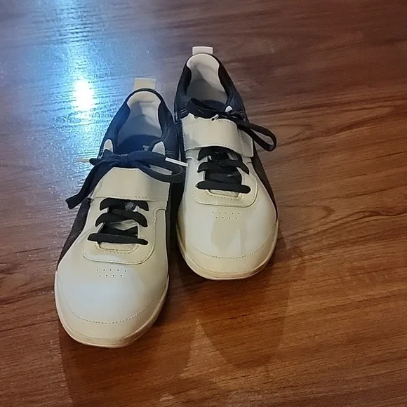 Men's White and Blue Puma Shoes - Picture 4 of 7